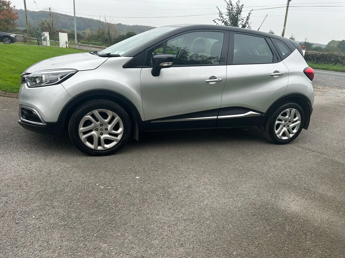 Renault Capture 2015 , 1.5DCI  €8150. - Image 3