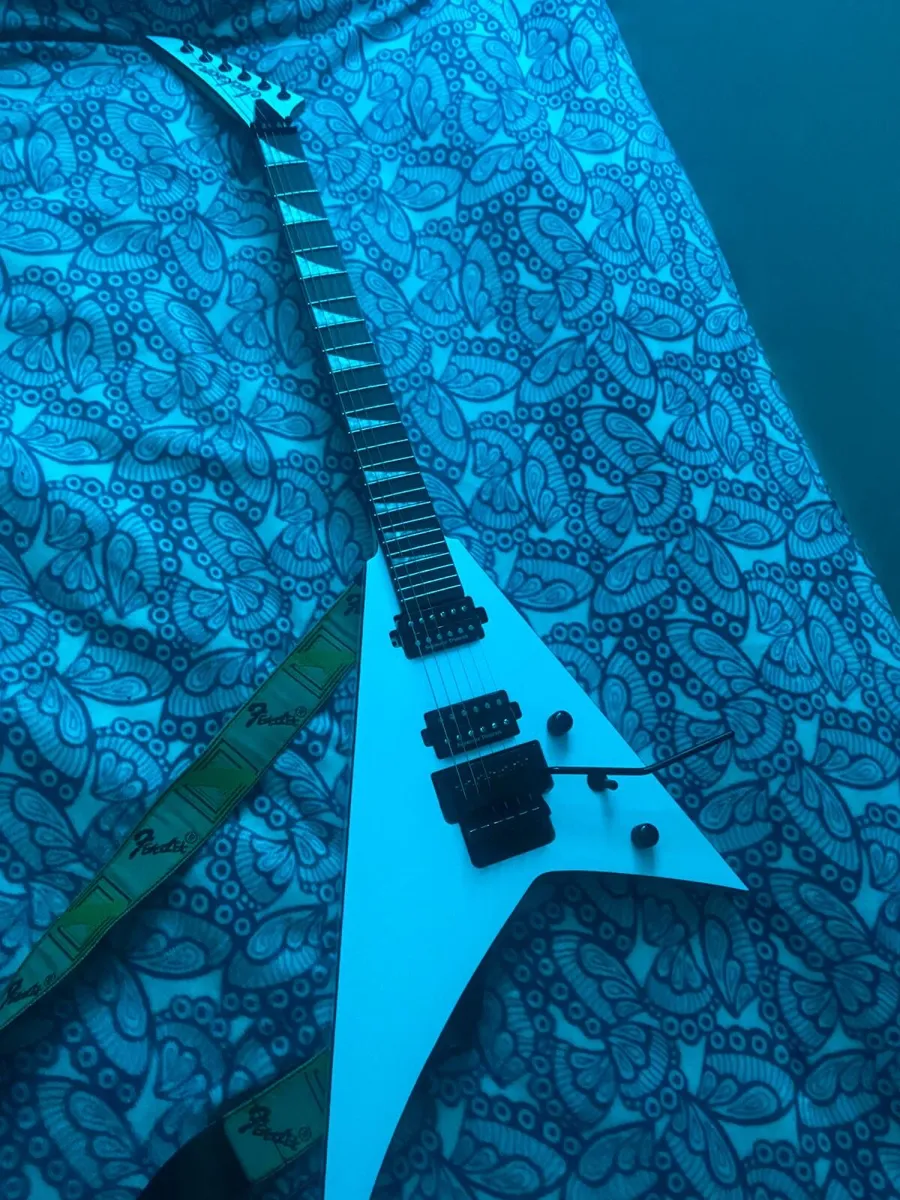 Guitar - Image 2