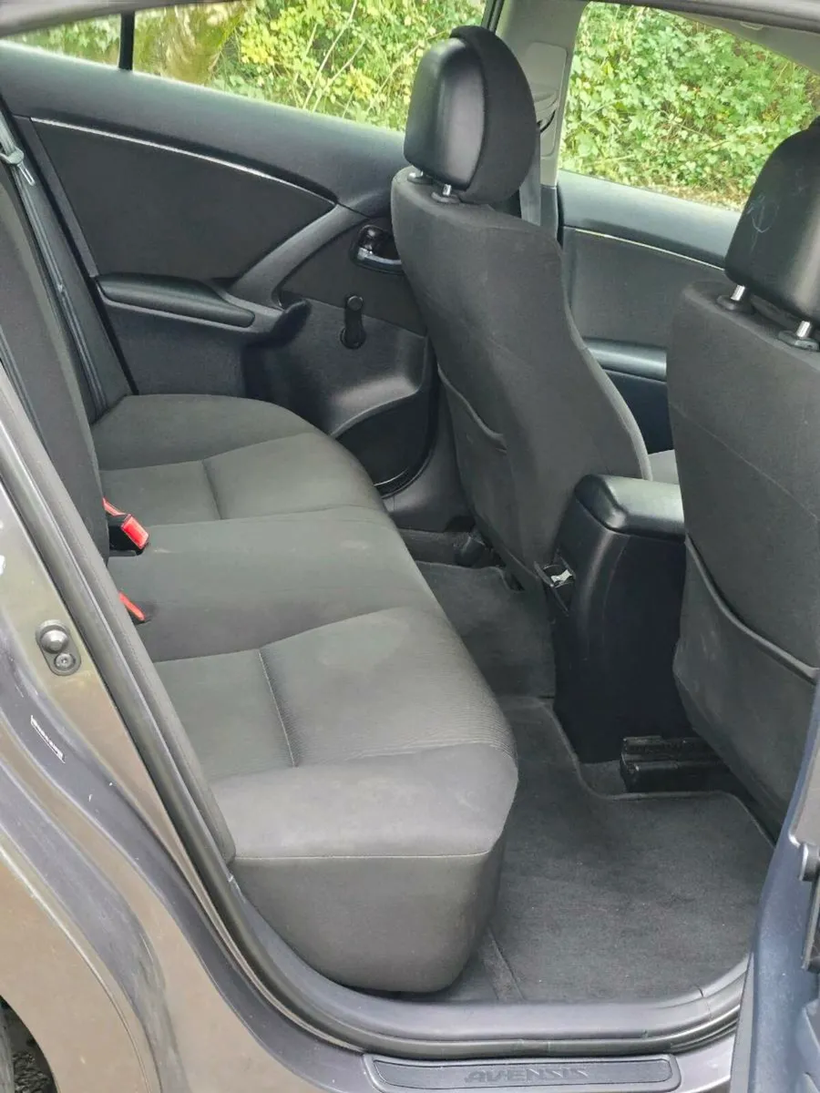 Toyota Avensis Manual 
NCT 08/26
Tax 09 26 DIESEL - Image 3