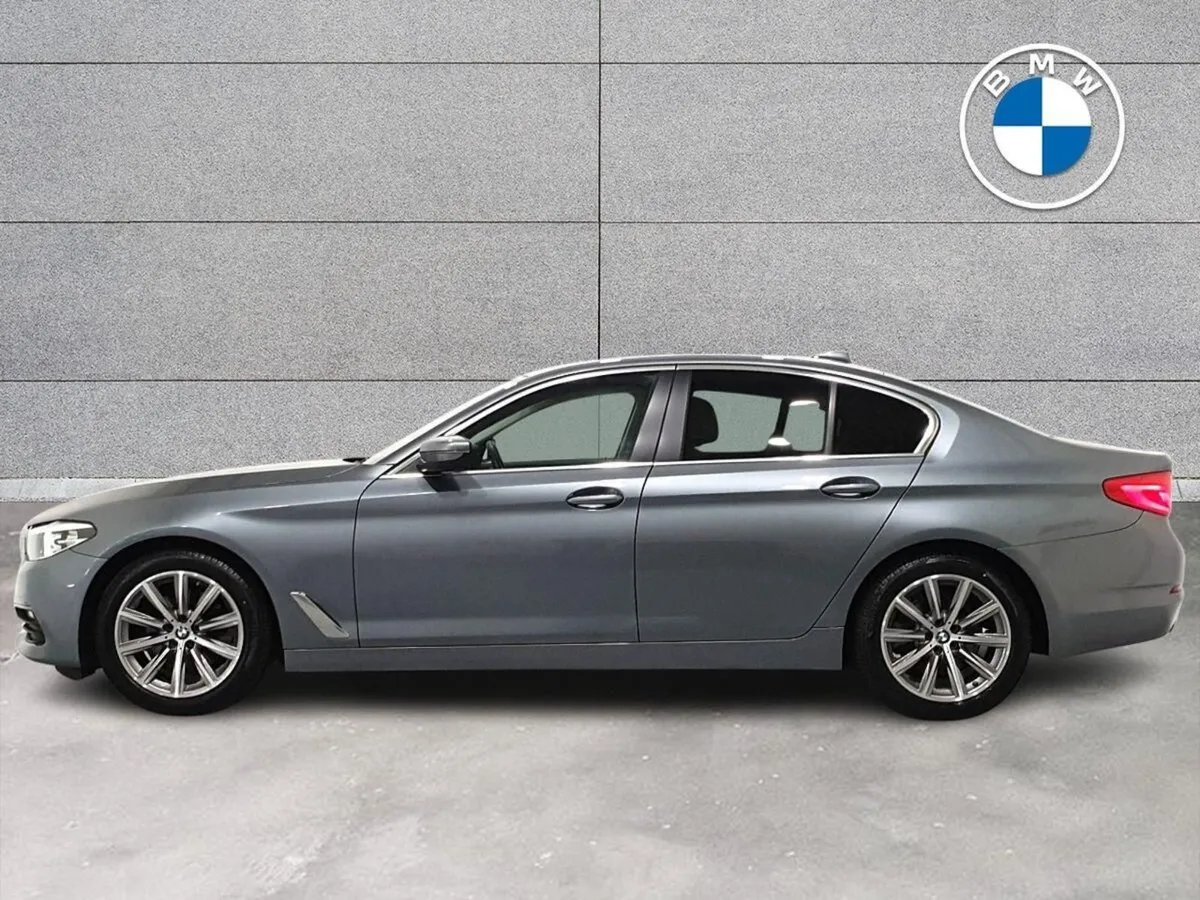 BMW 5 Series 520d SE Saloon - Image 4