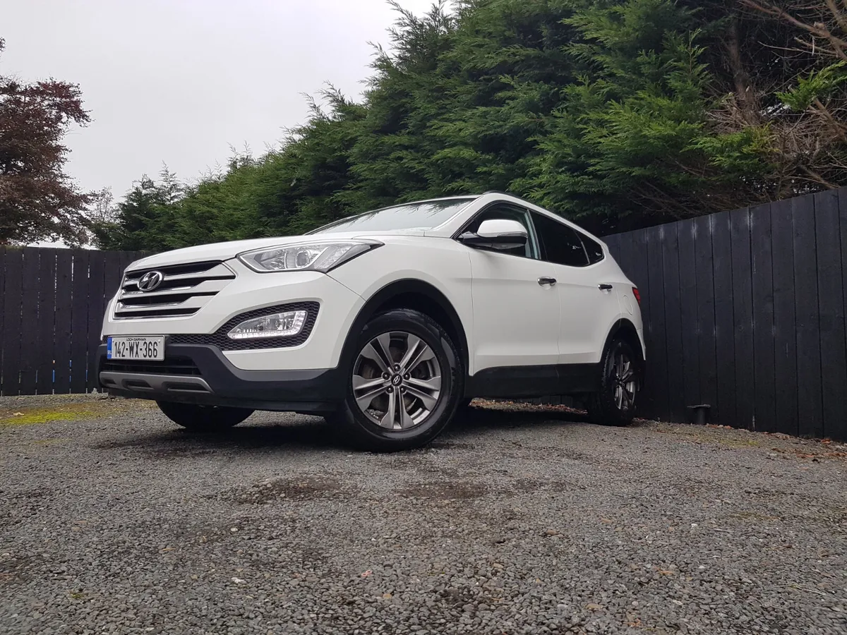 SANTA FE.. 4WD.. 7 SEATS.. LEATHER.. NCT - Image 1