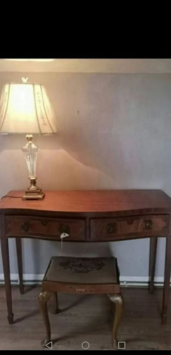 Console Table - Image 1