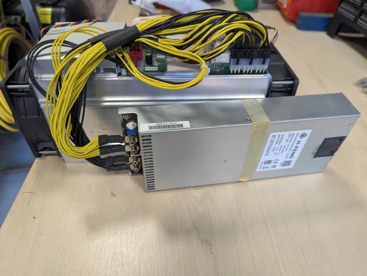 bitcoin miner - Image 2