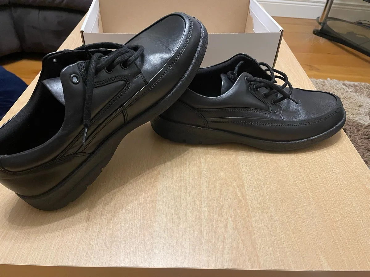 Men’s Shoes - Image 2