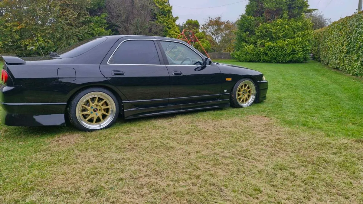 Nissan skyline - Image 3