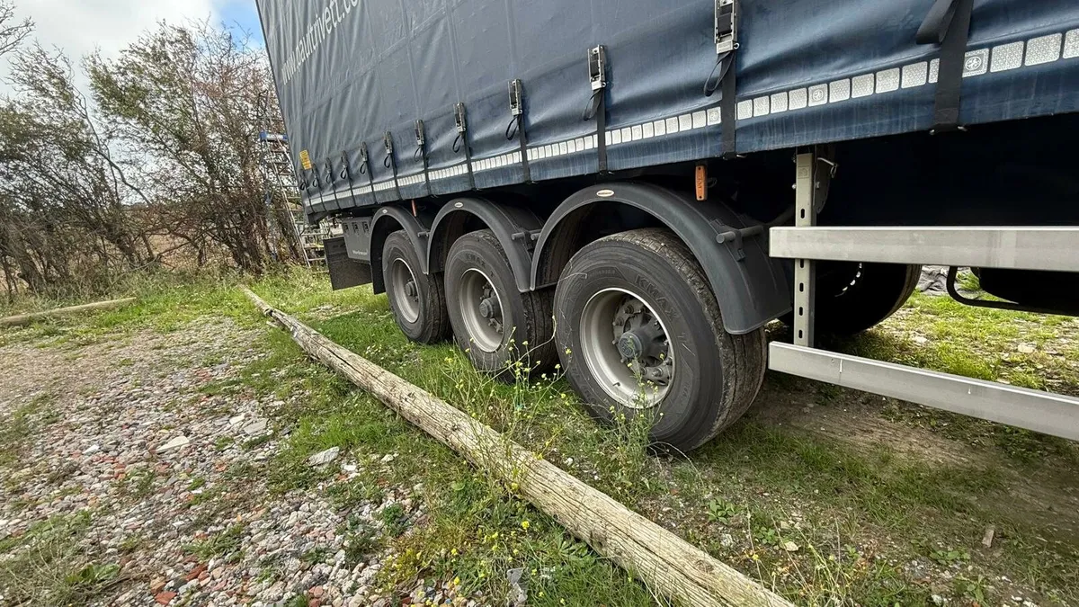 BRAND NEW 2025 Montracon Curtainside - Image 3