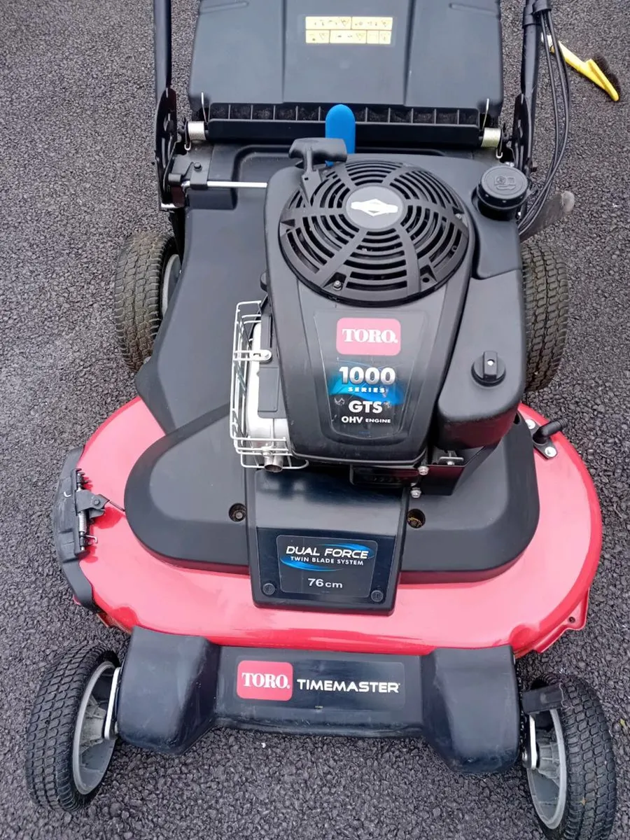 Lawnmower for sale - Image 1