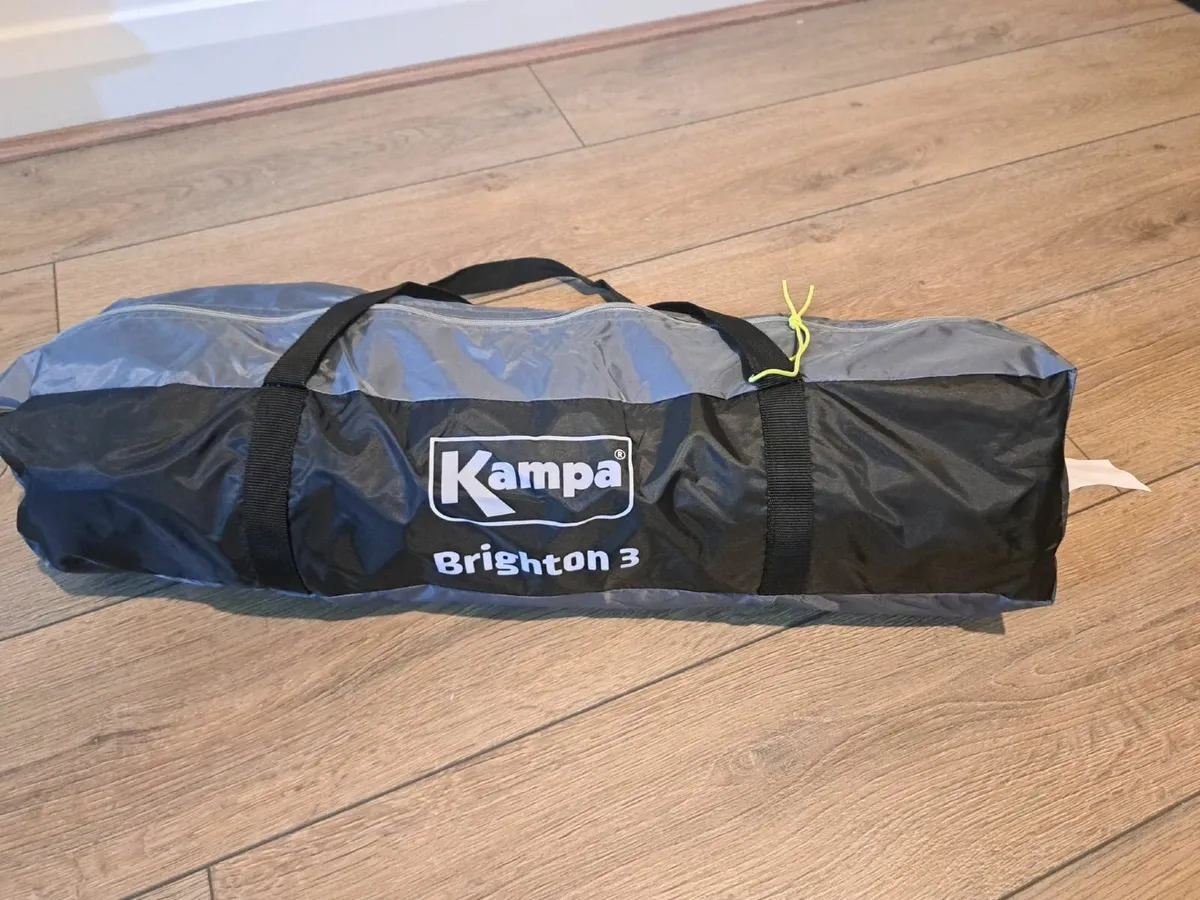 Kampa Brighton 3  (Brand New Unopen) - Image 3