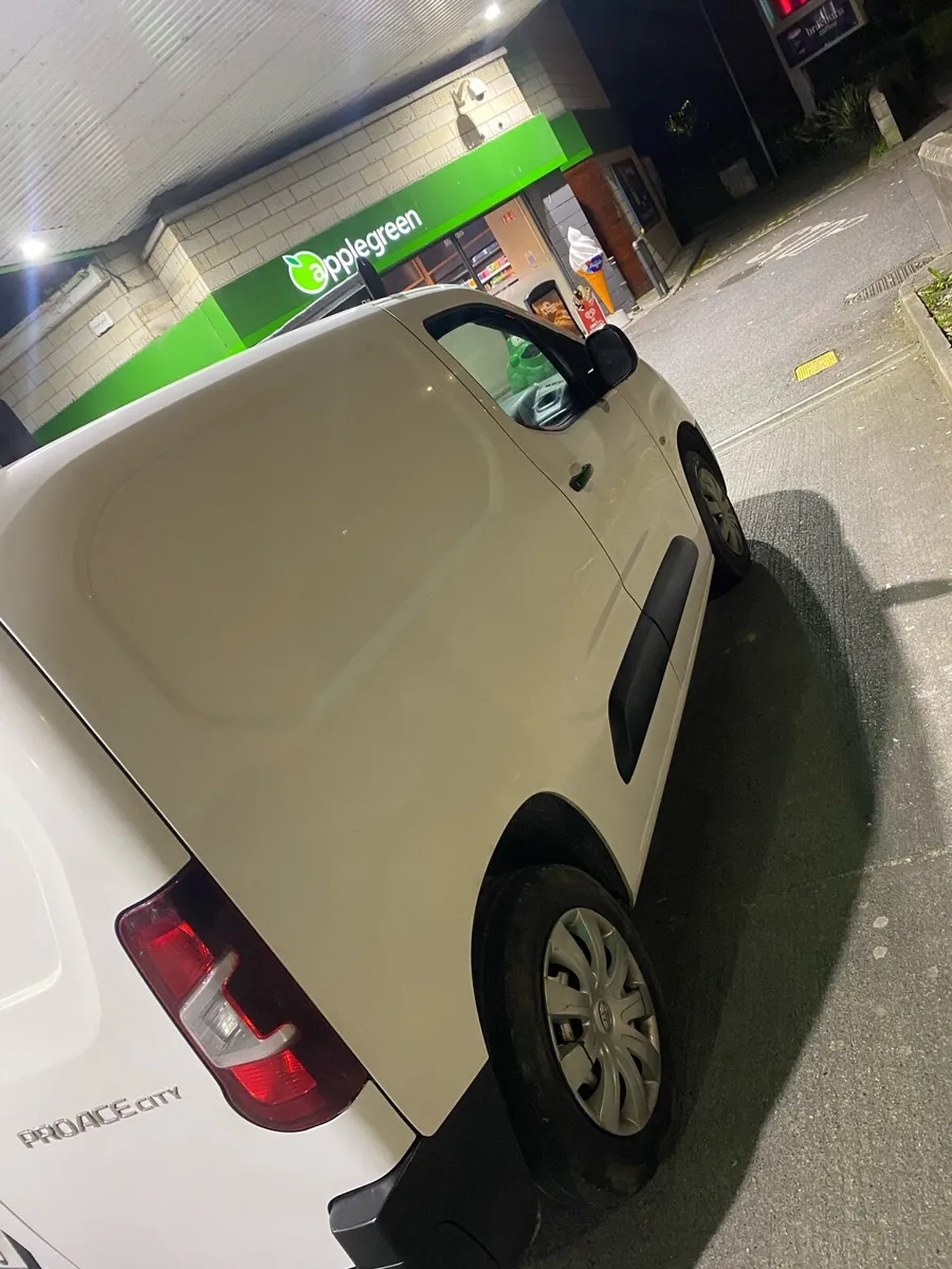 Toyota proace city - Image 4