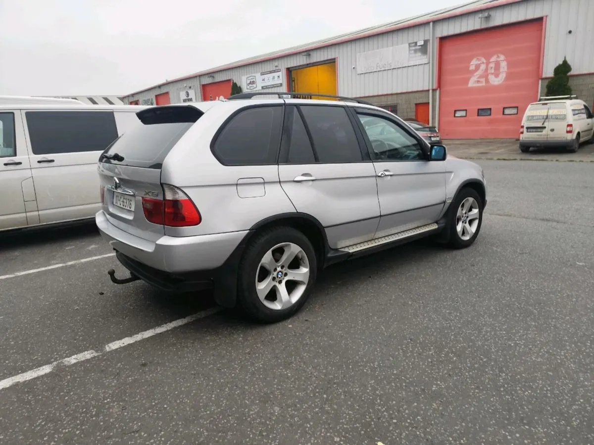 BMW X5 M SPORT CREWCAB (FRESH DOE) - Image 3