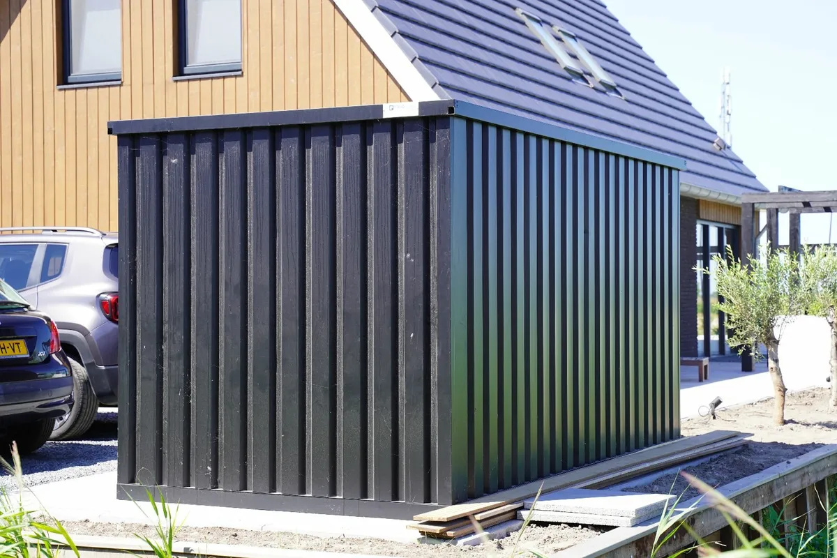 Lockable Steel Container – Weatherproof Storage - Image 4