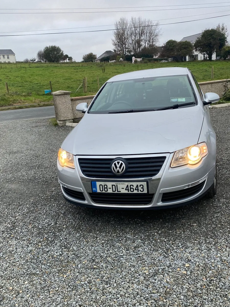 Volkswagen Passat 2008 - Image 1