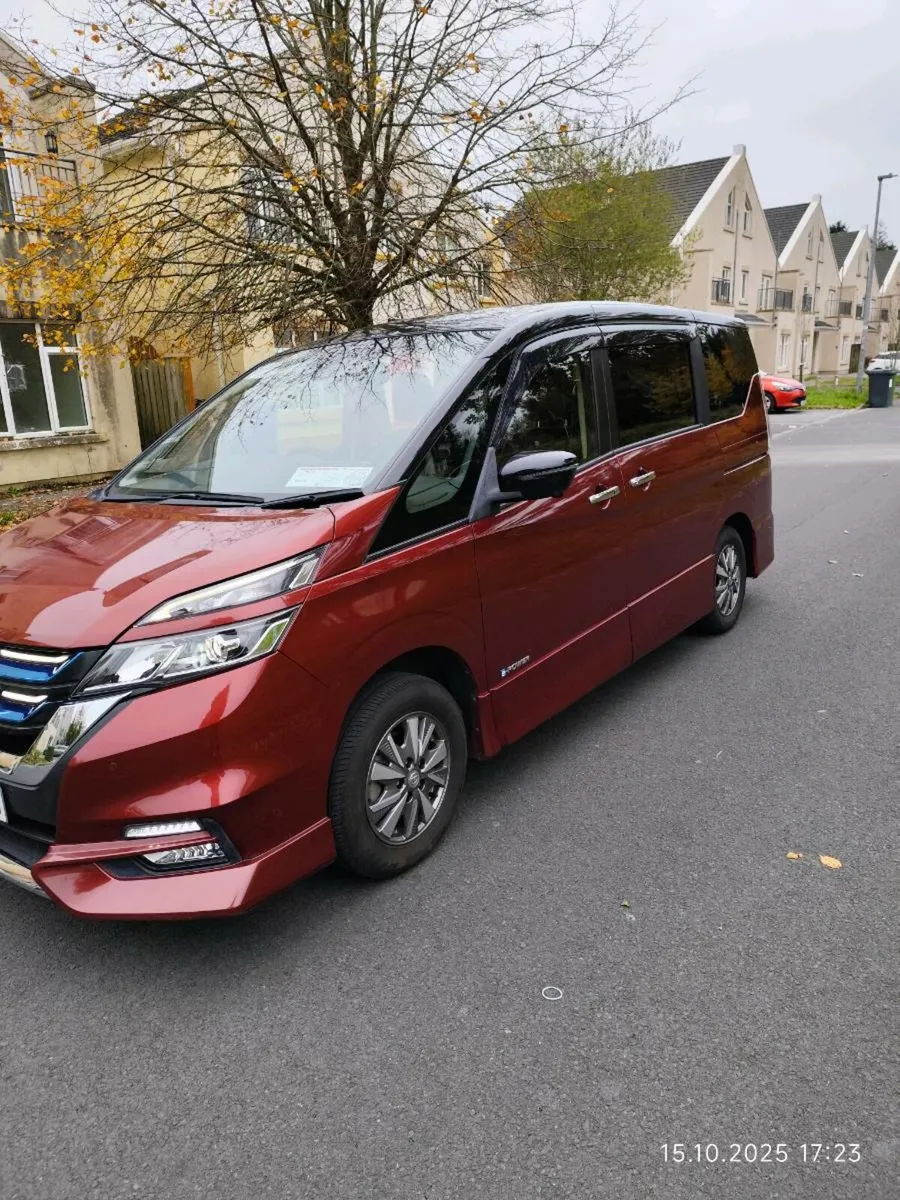Nissan Serena 2018 1.2petrol e-power Hybrid7seats - Image 2