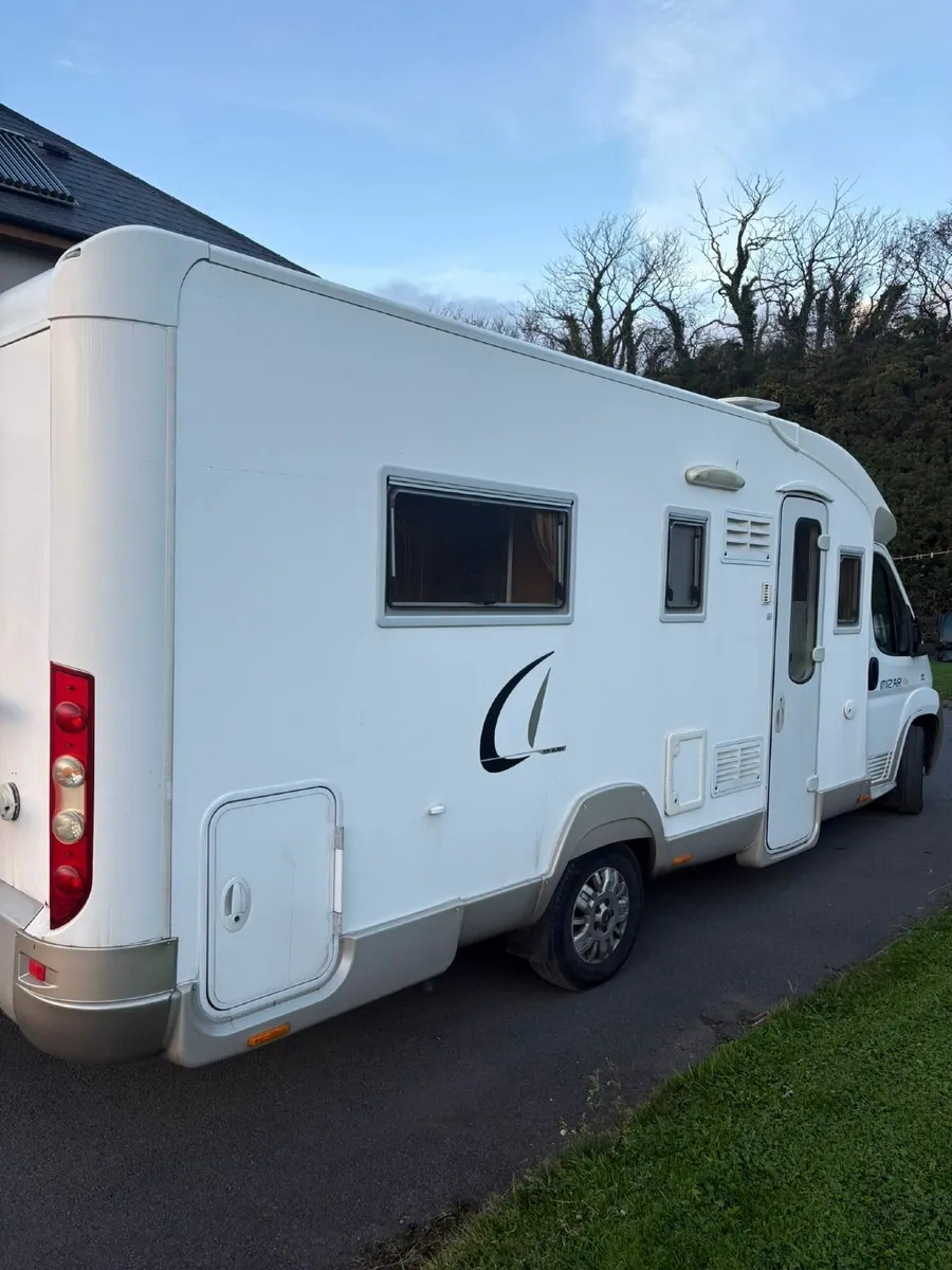 2009 Island Bed Automatic Motorhome - Image 4
