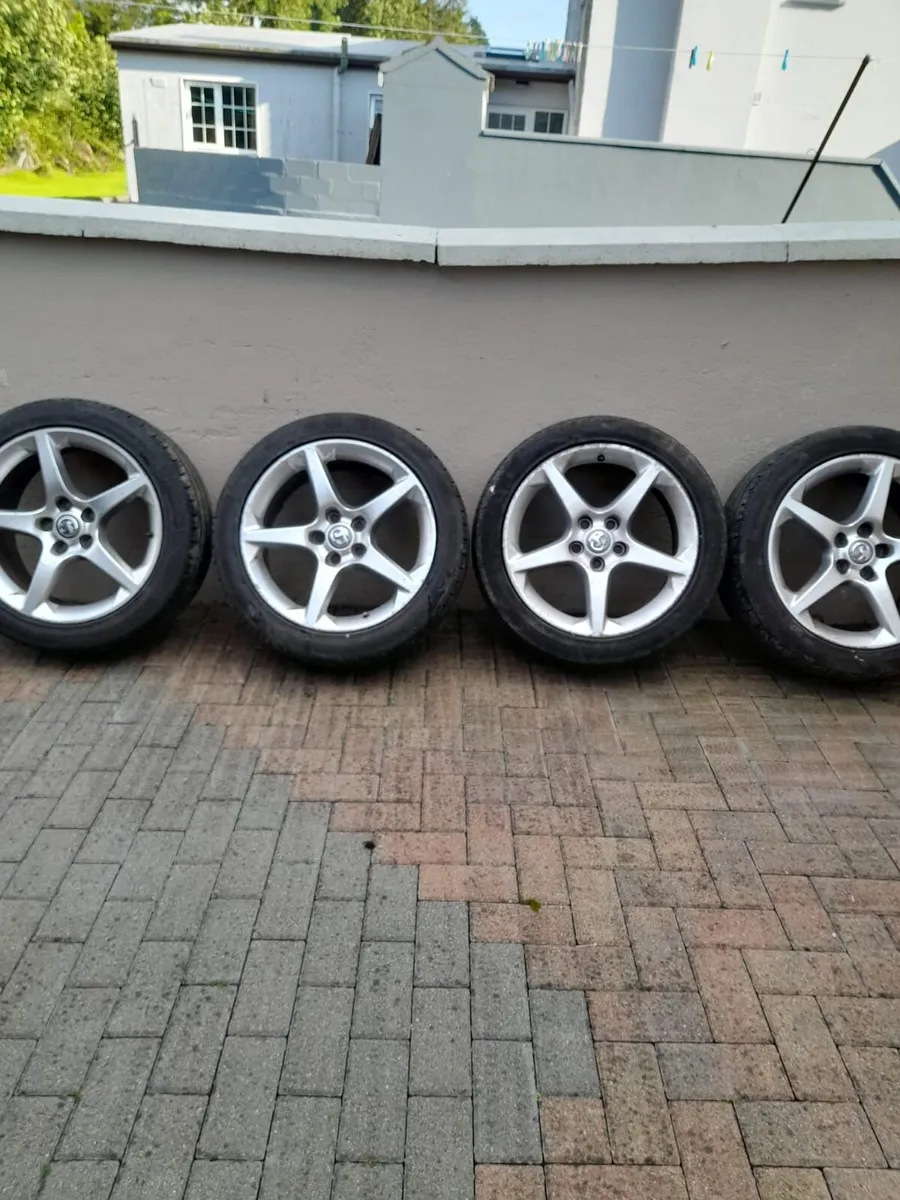Insignia alloys 19” - Image 1