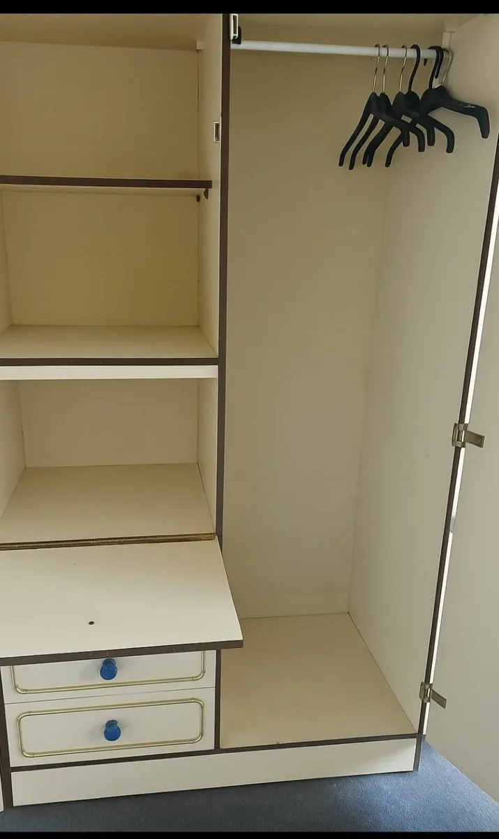 WARDROBE - Image 2