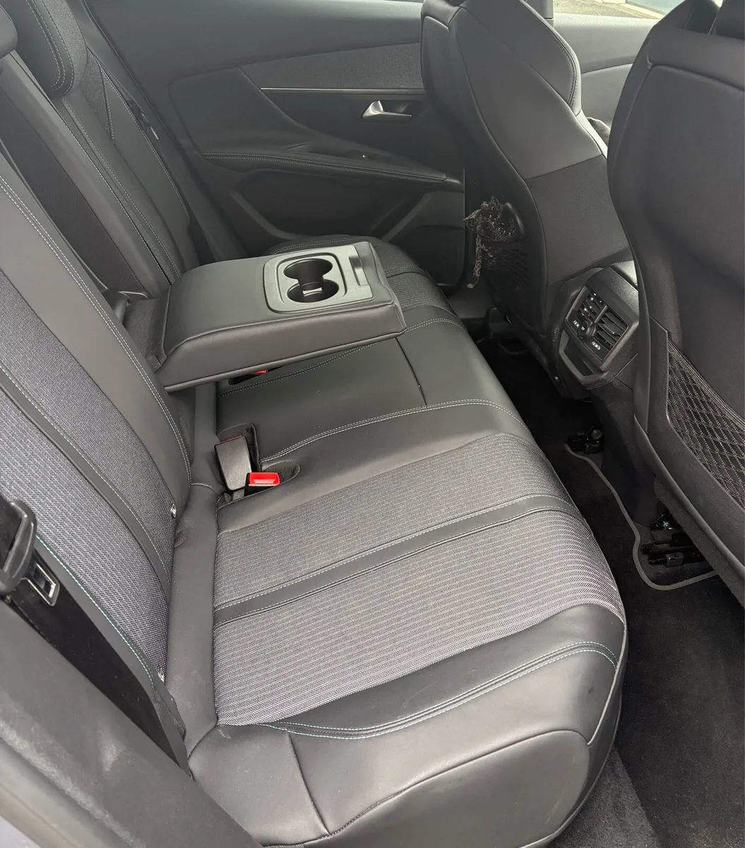 2022 Peugeot 3008 FL Allure Plug In Hybrid Petrol - Image 4