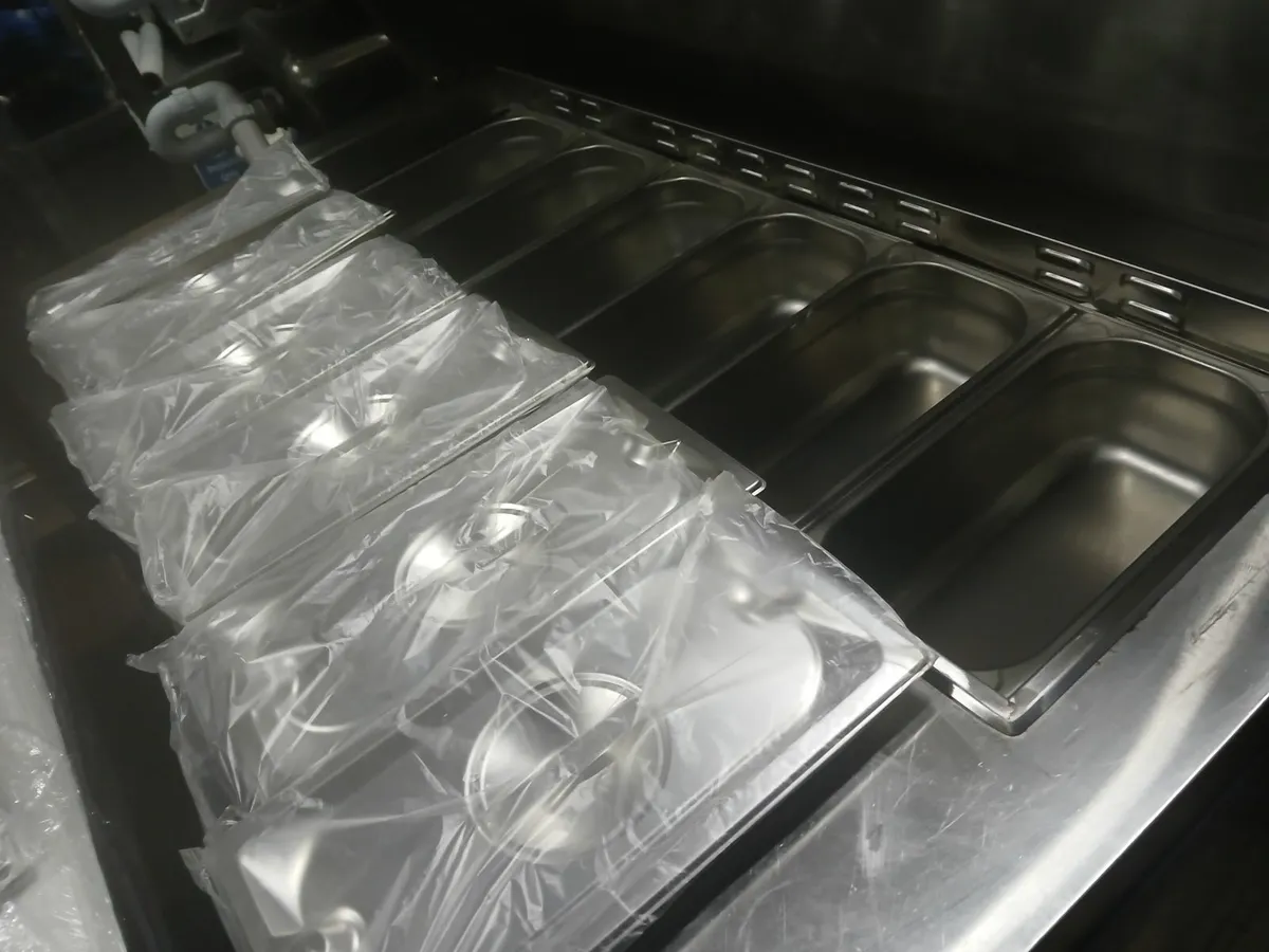 Commercial fridge prep unit delivered new... - Image 1