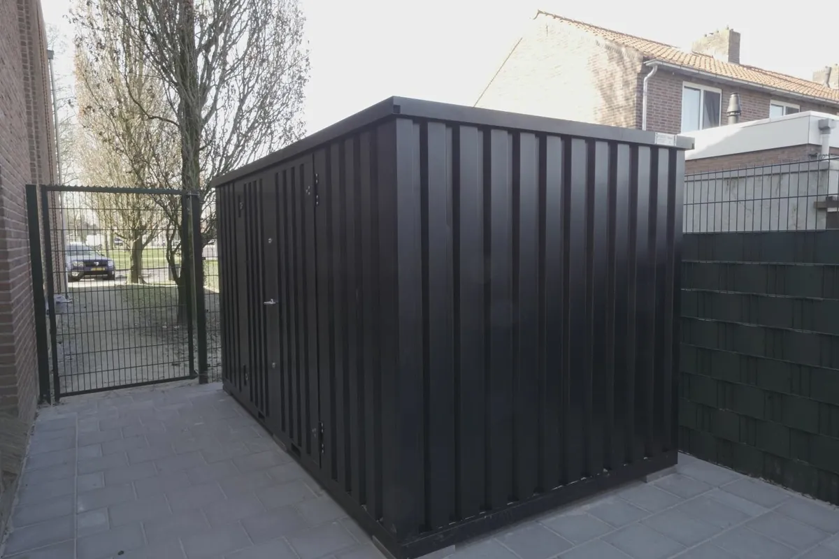 Storage Container 4x2m – Great for Businesses - Image 3