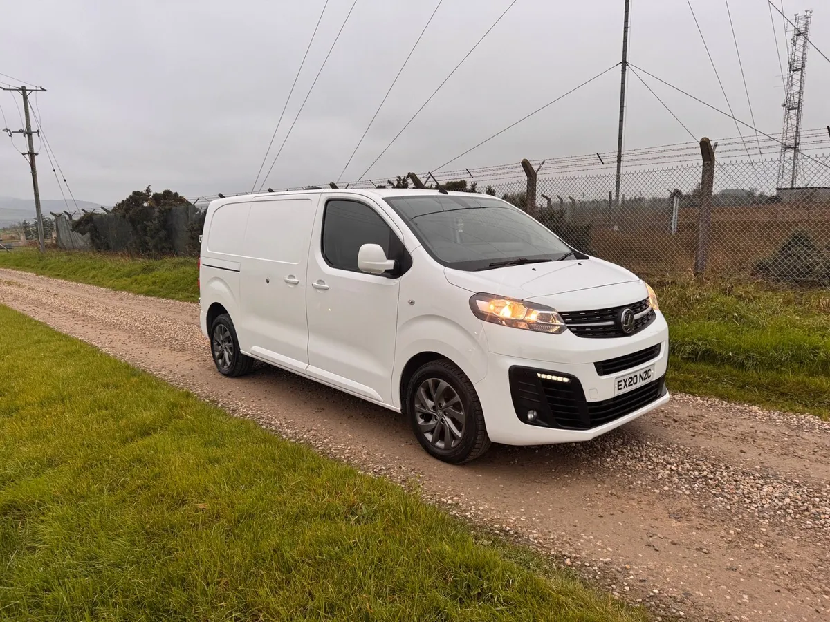 2020 vauxhall vivario 3100 sportive - Image 2