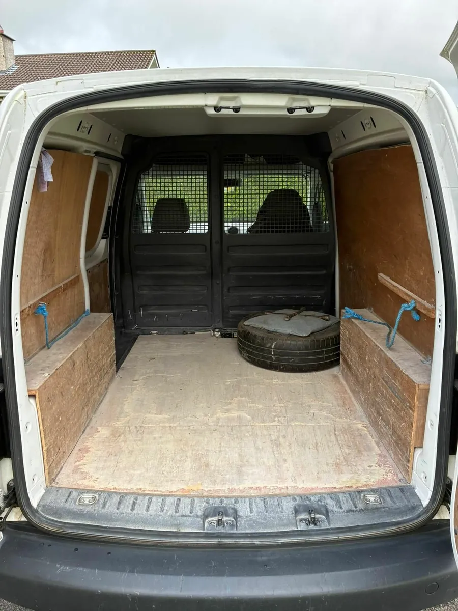 Volkswagen Caddy 2014 - Image 4