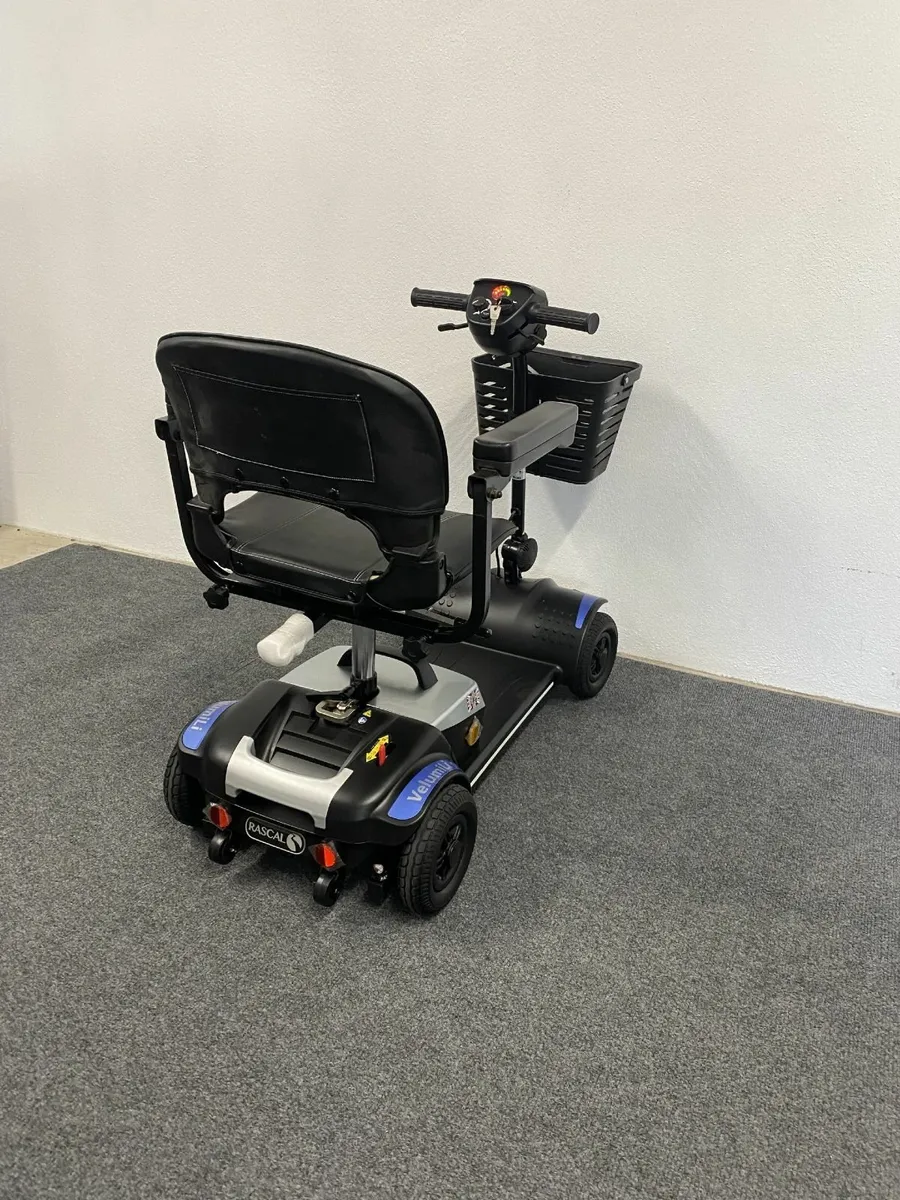 Pre-Owned Rascal VelumiLi Mobility Scooter - Image 4