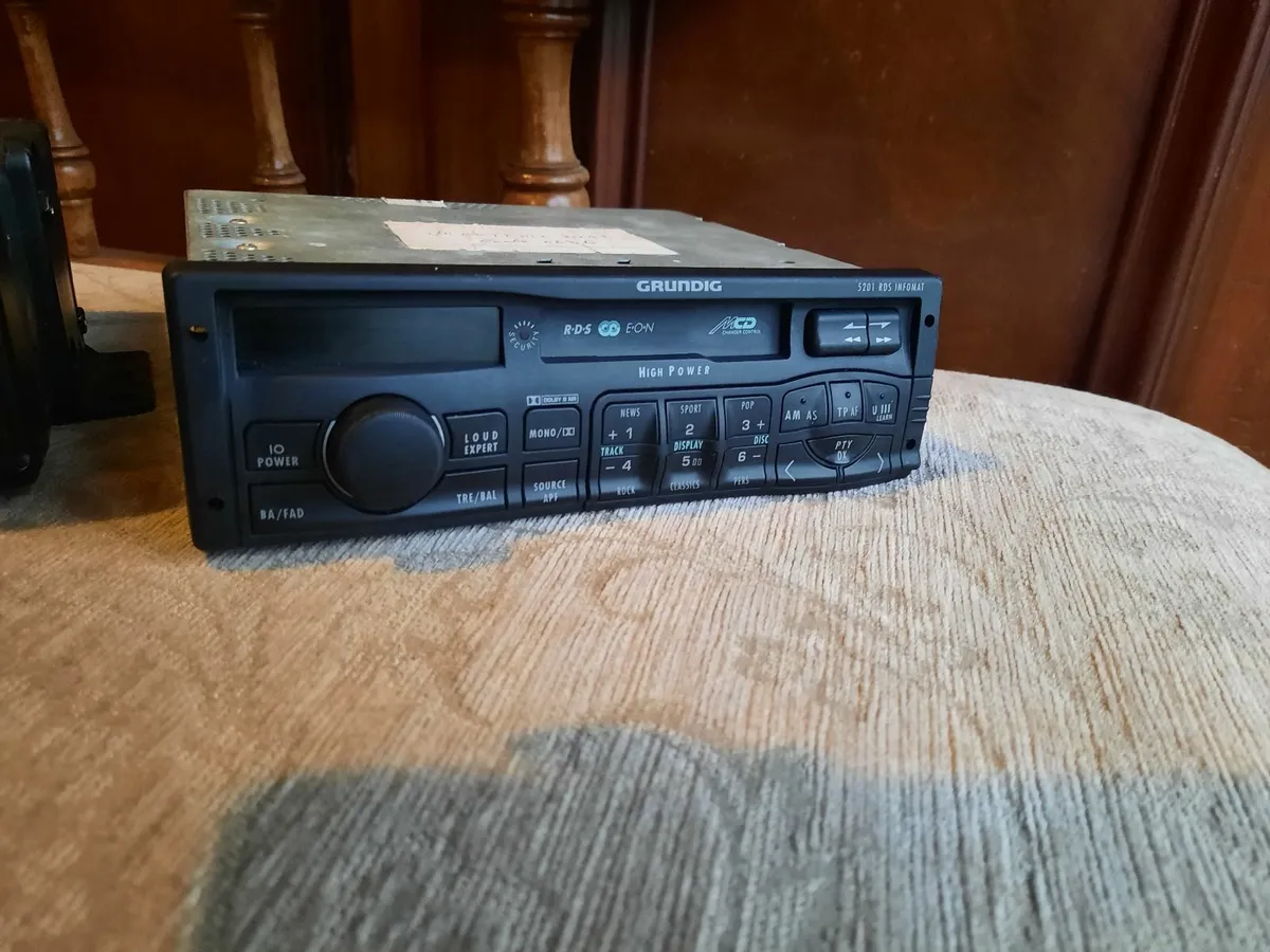 Vintage Radios - Image 2
