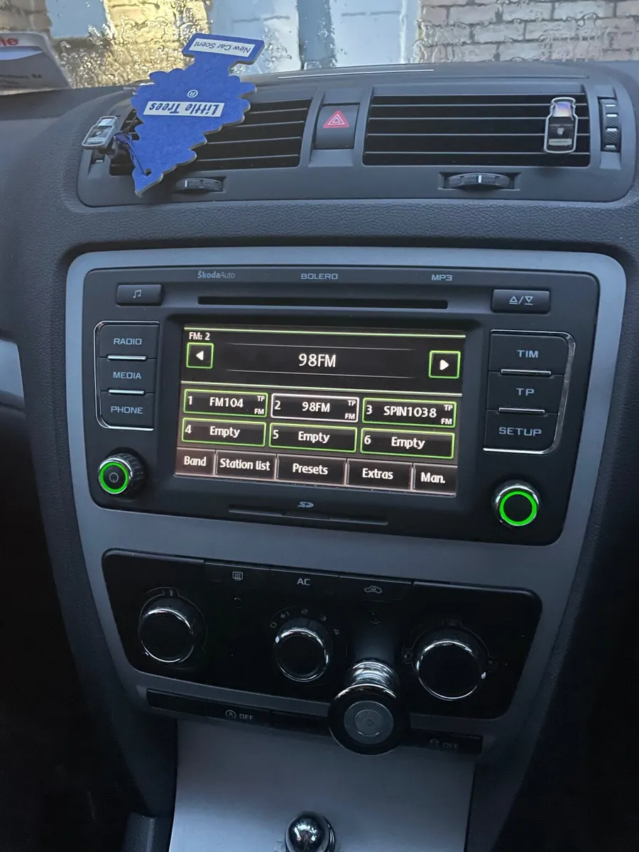 Skoda Octavia 2012 - Image 2