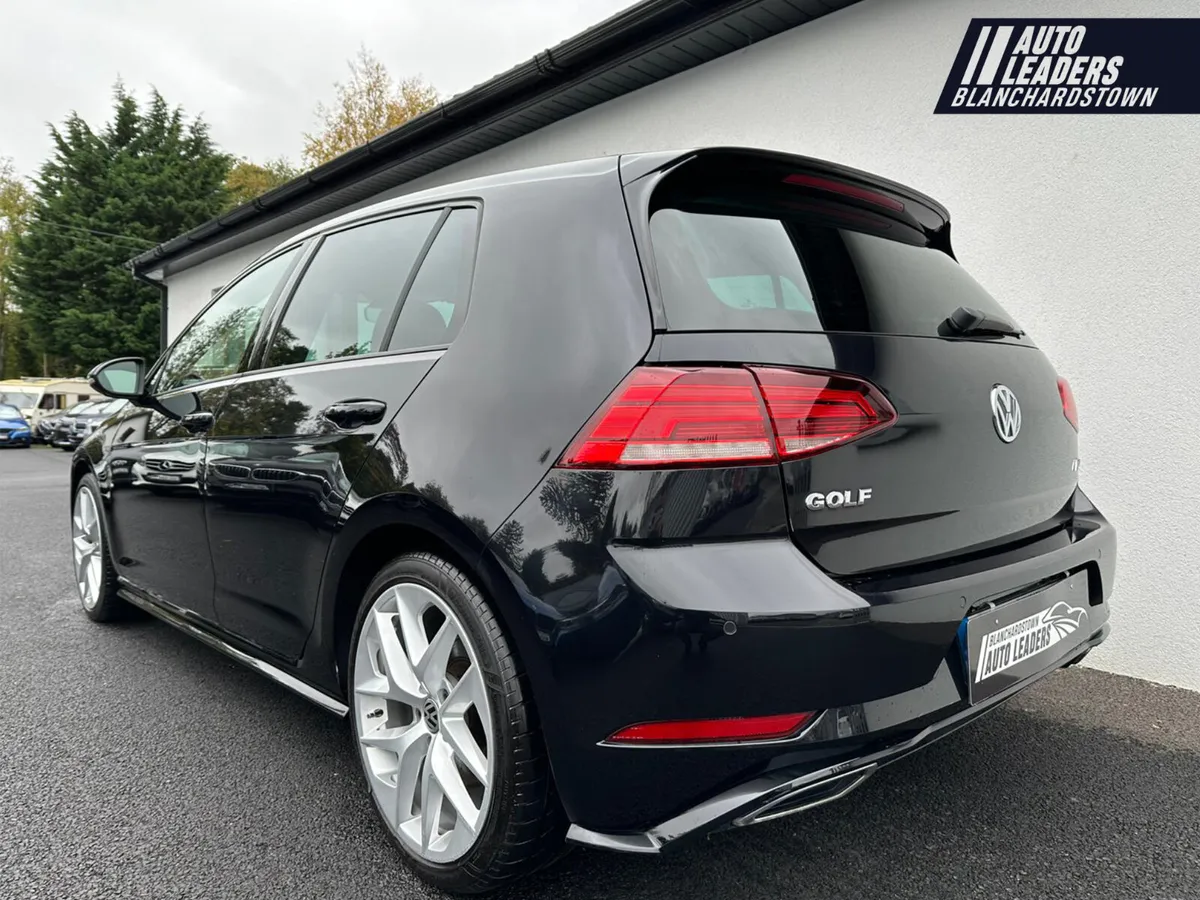 VOLKSWAGEN GOLF 2.0TDI R-LINE BLUEMOTION 150PS NAV - Image 4