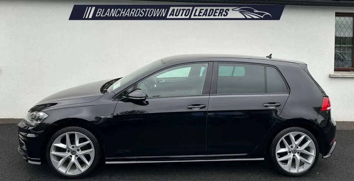 VOLKSWAGEN GOLF 2.0TDI R-LINE BLUEMOTION 150PS NAV - Image 2