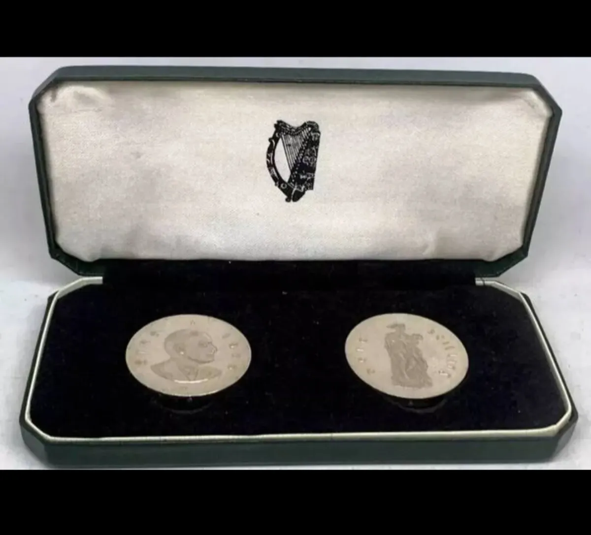 Ireland 1966 Silver Proof 10 Shilling coin set - Image 1