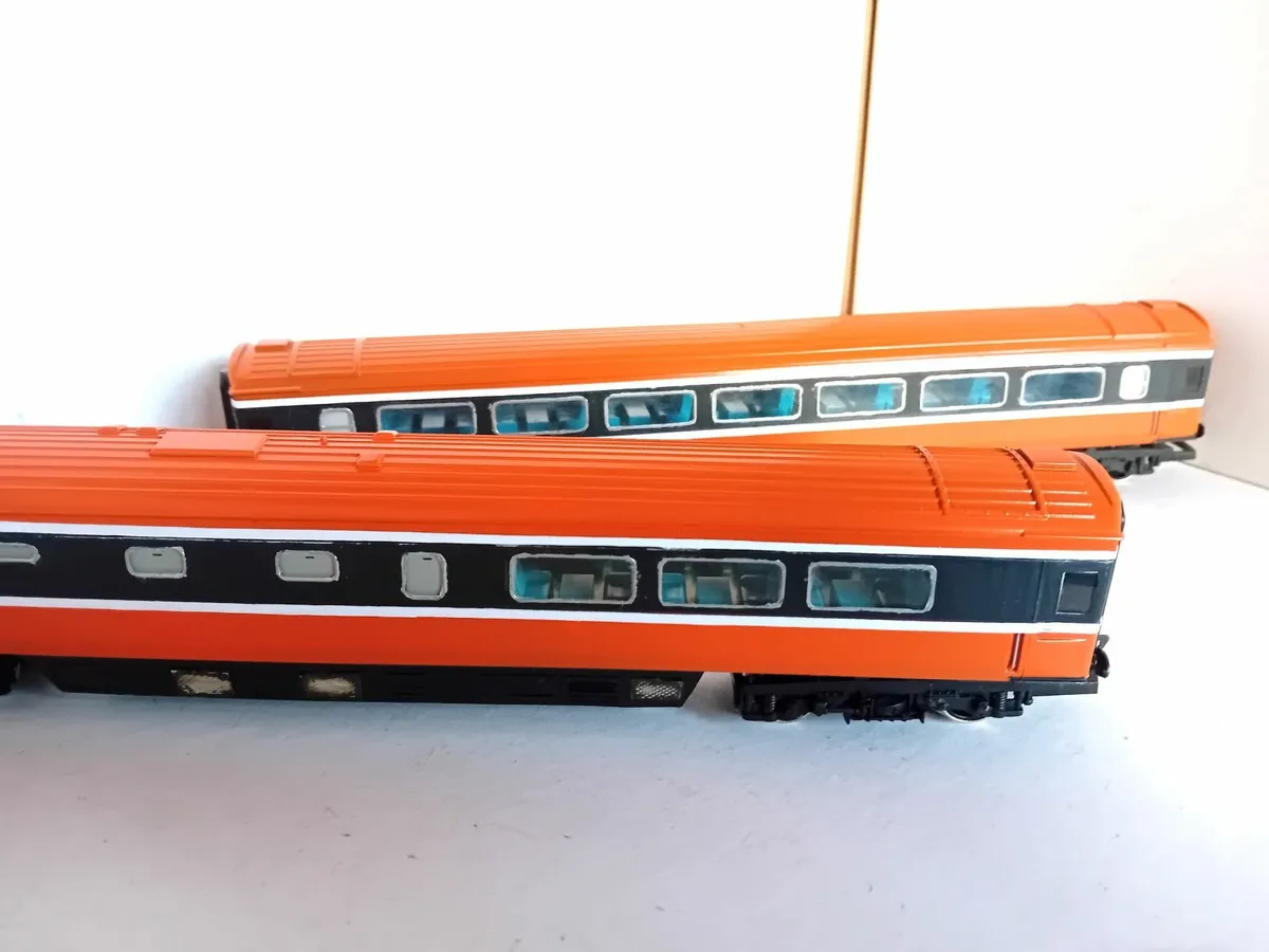 MODEL  RAILWAY  IRISH  MK 3  COACHES - Image 3