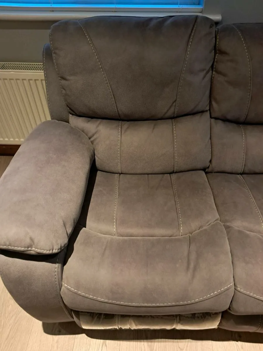 5 Seater Recliner Corner Sofa - Image 3