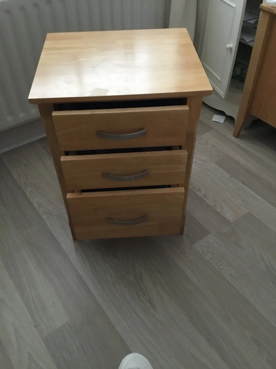 Bedroom - Image 2