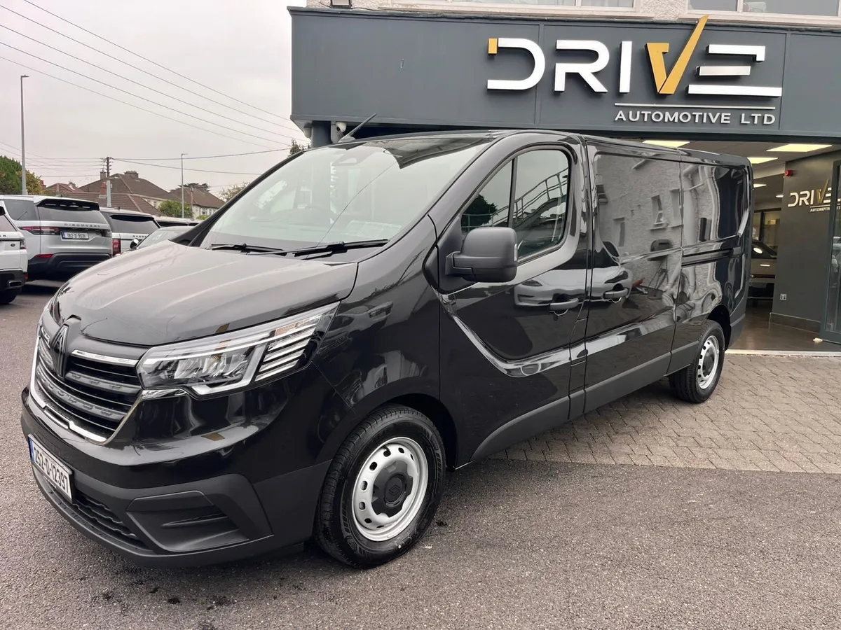 Renault Trafic 2025 130 LWB - Image 1