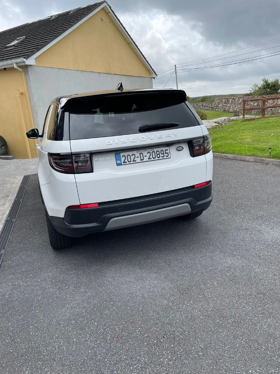 Land Rover Discovery Sport 2020 - Image 4
