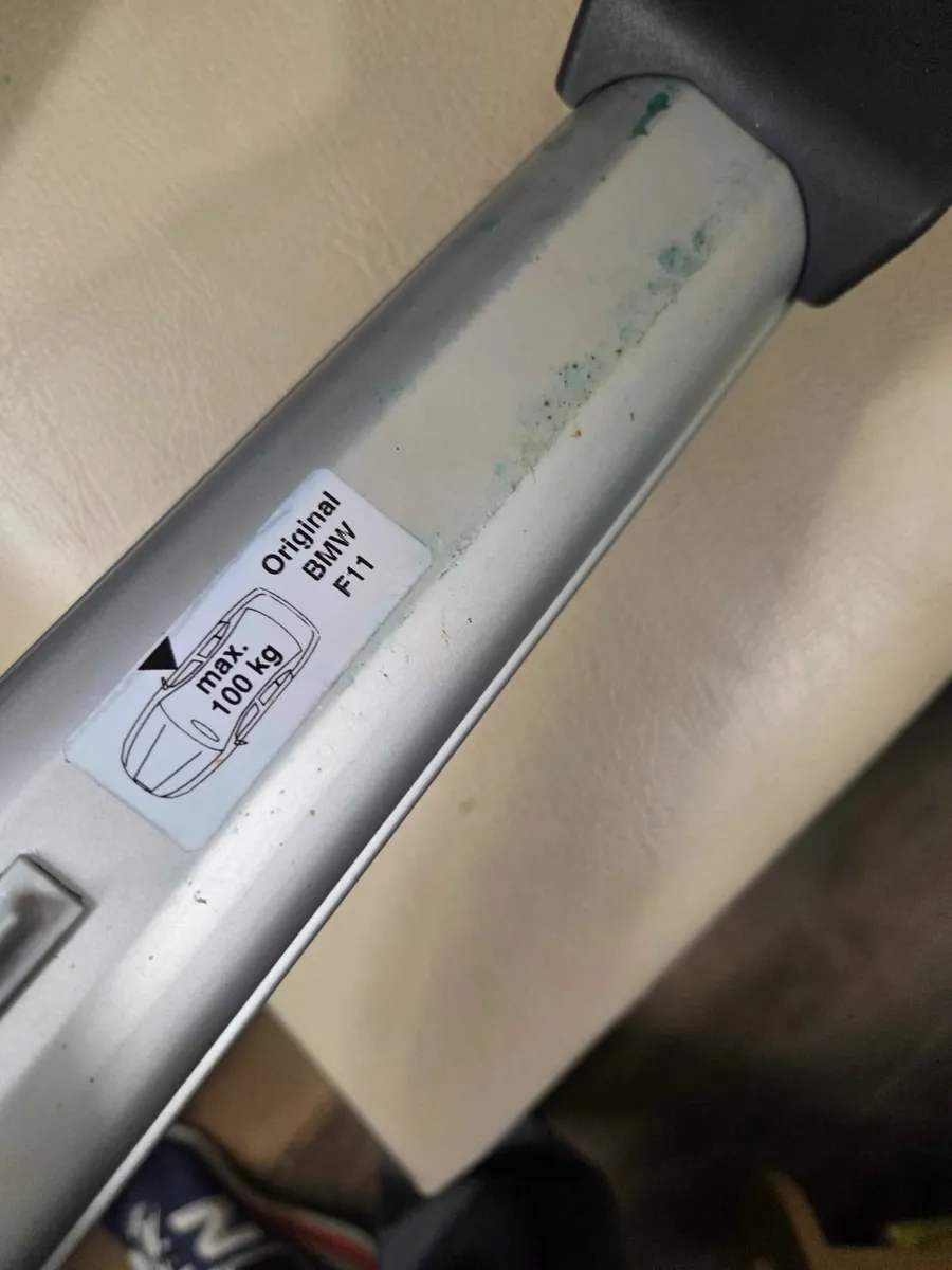 Original BMW Roof bars cross members carrier - Image 3