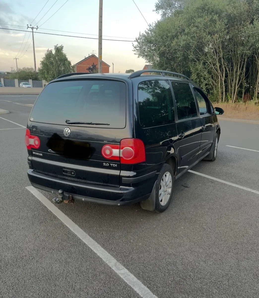 Volkswagen Sharan 2007 - Image 2