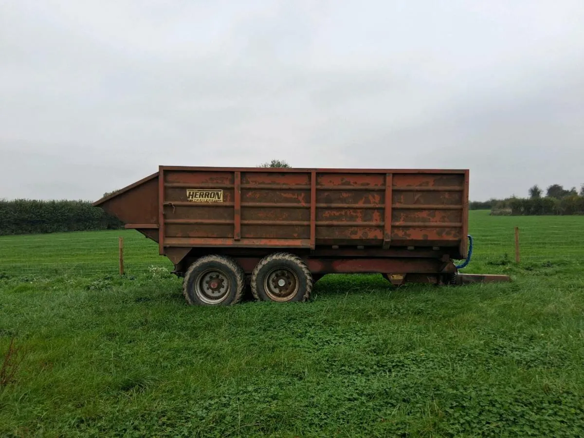 Herron Grain Trailer - Image 1