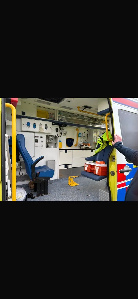 2007 Vw crafter AMBULANCE - Image 4