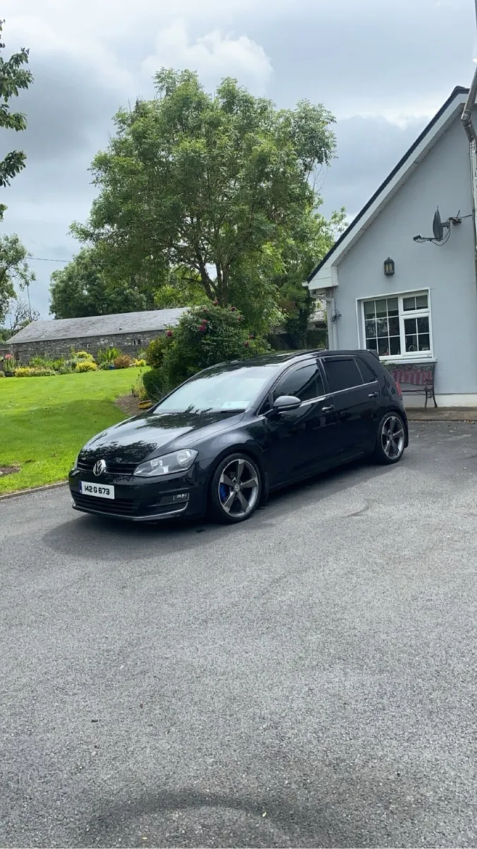 Volkswagen Golf - Image 1