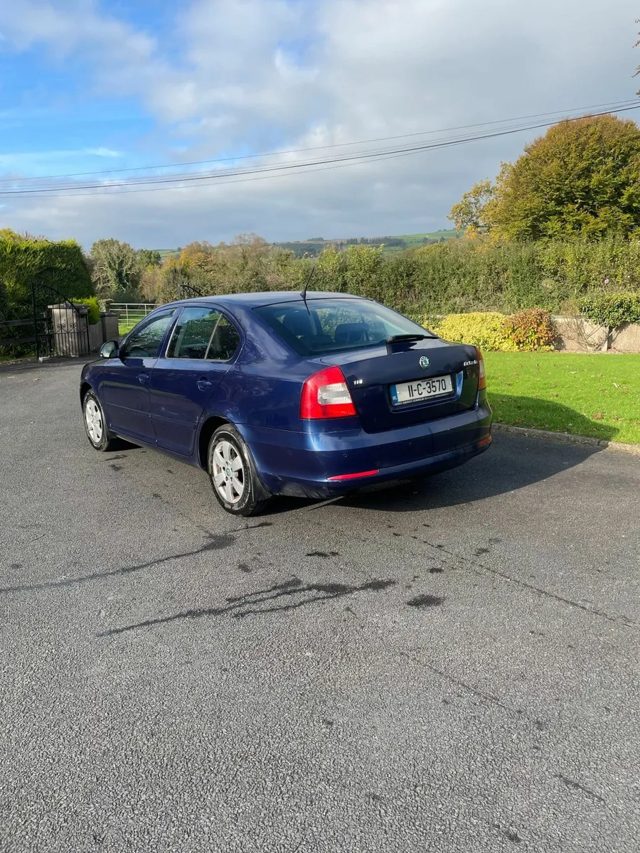Skoda Octavia 2011 - Image 2