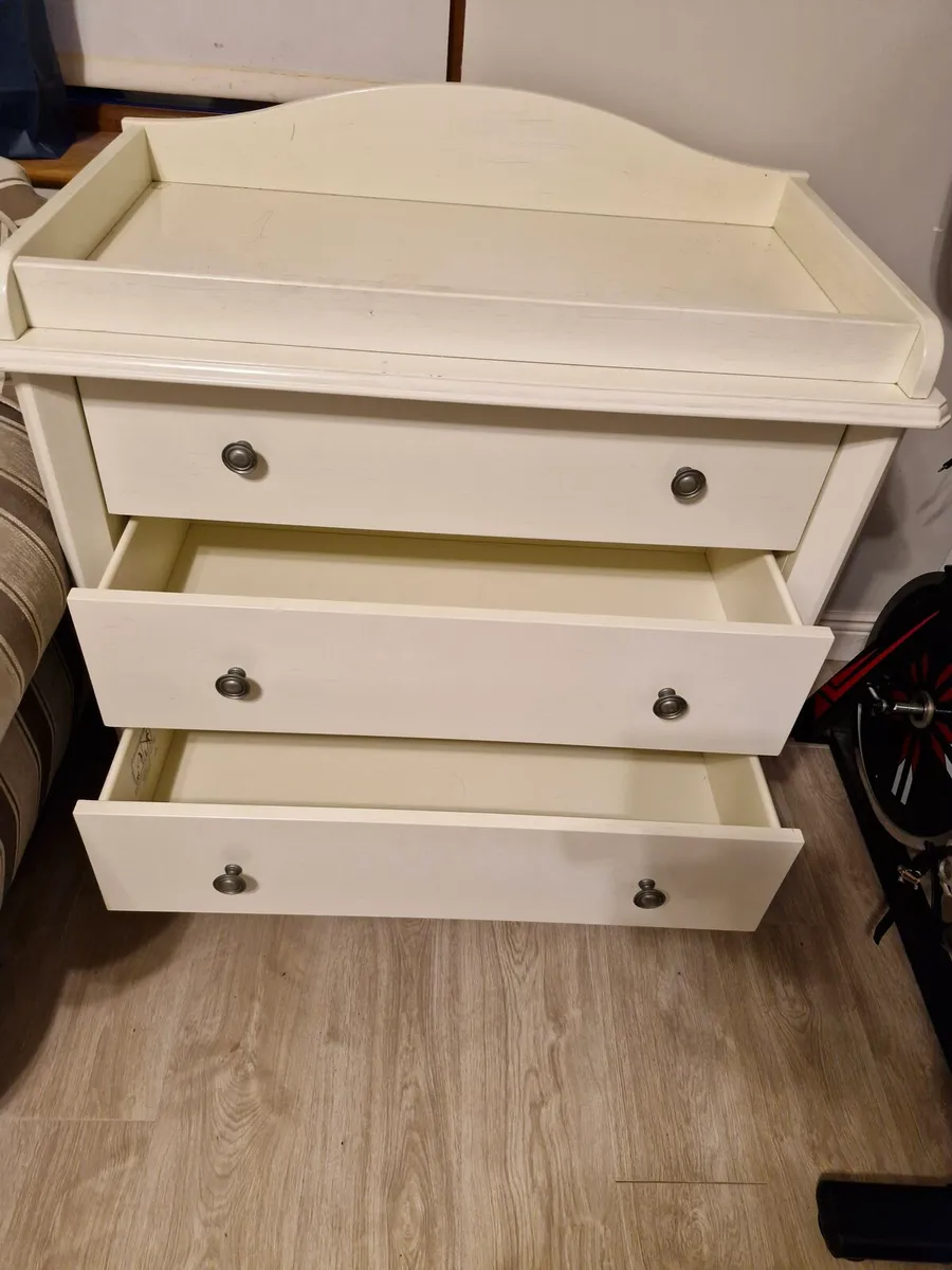 Mamas and Papas Baby changing unit with drawers - Image 2