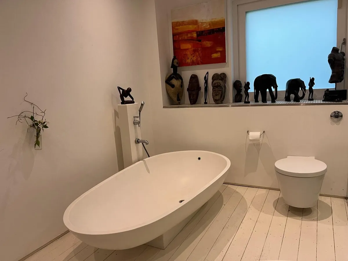 Designer Bath - Image 3
