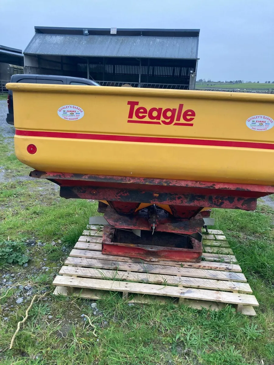 Teagle Fertiliser Spreader - Image 1