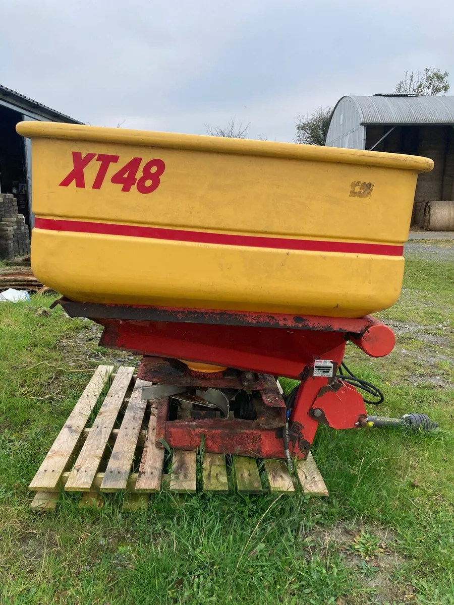 Teagle Fertiliser Spreader - Image 3