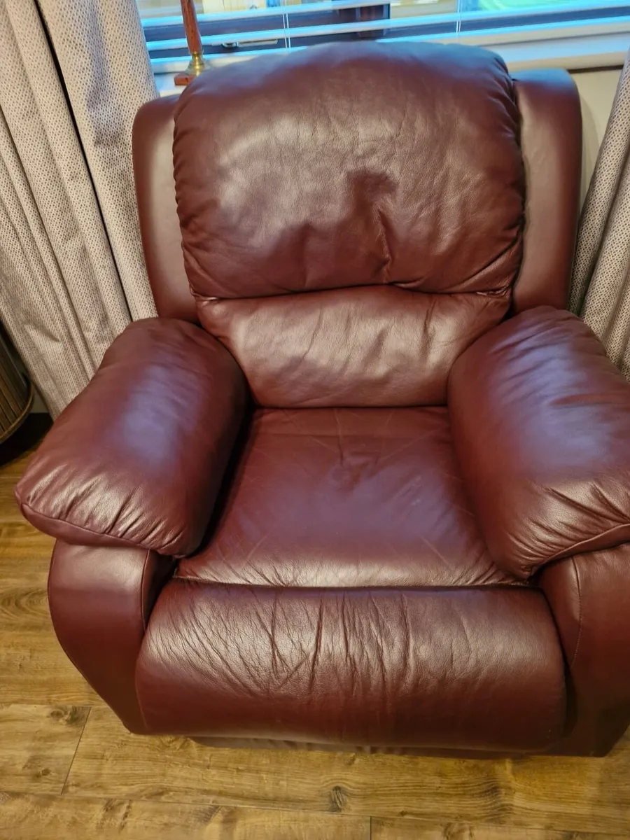 Leather Couch 3 Seater & 2 Single Recliners - Image 3