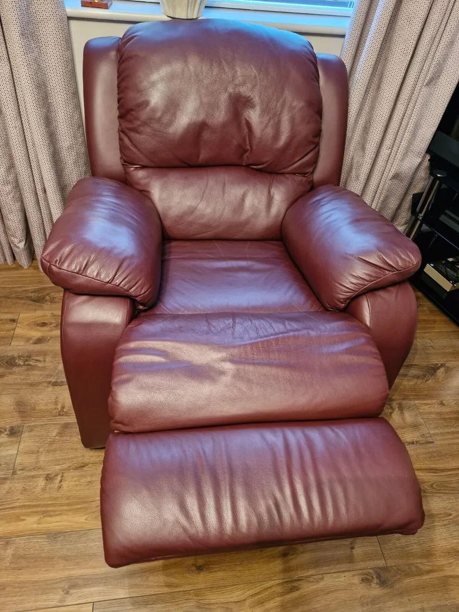 Leather Couch 3 Seater & 2 Single Recliners - Image 4