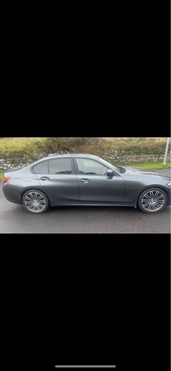 2019 BMW 318D automatic - Image 2