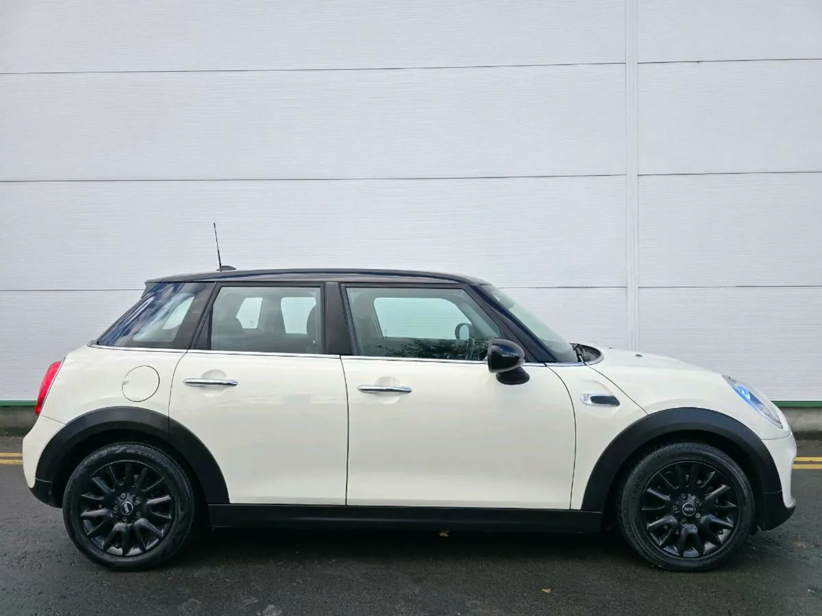 Mini Cooper - Image 2
